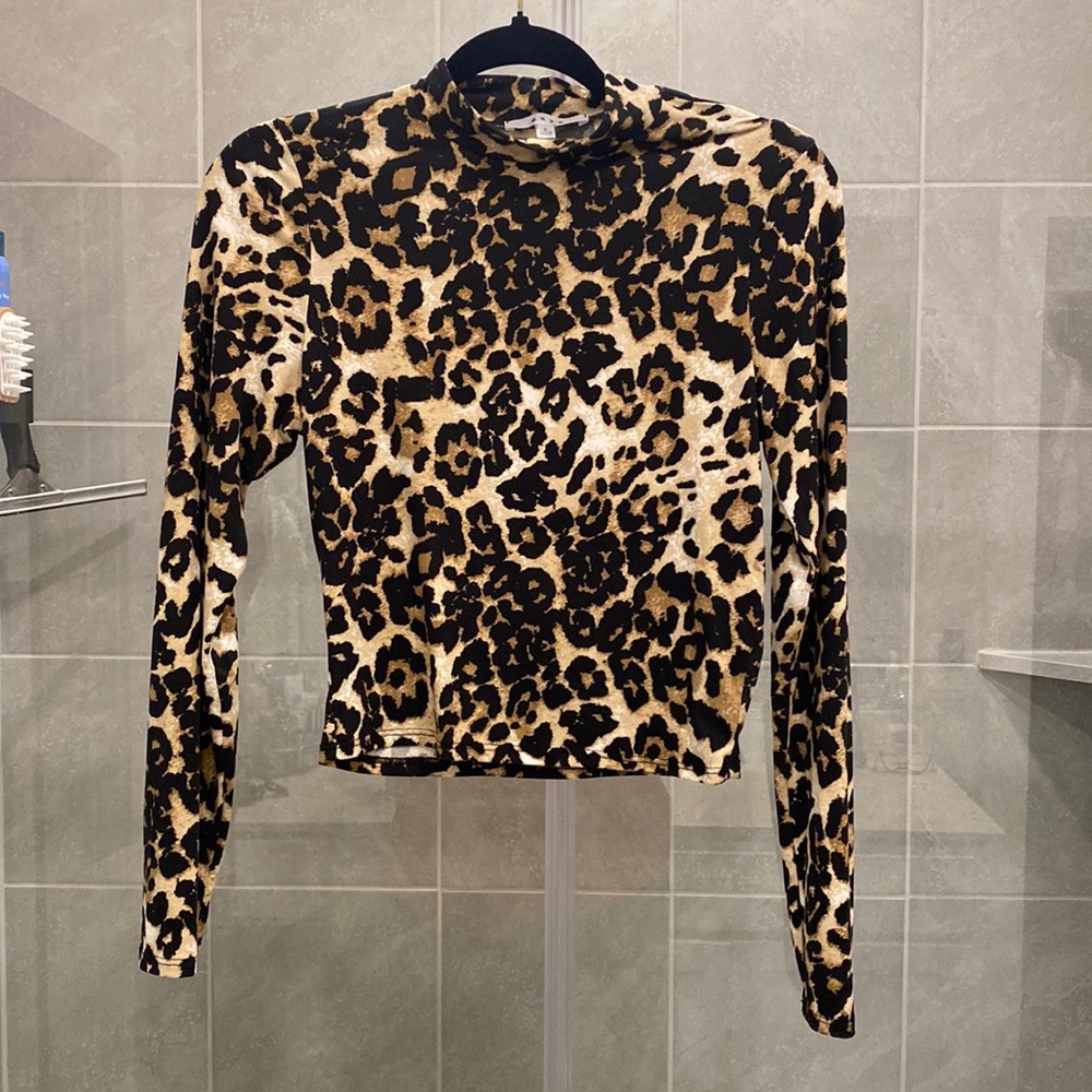Leopard print long sleeve